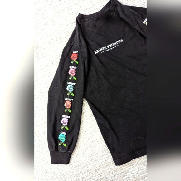 Broken Promises Unisex (Size Small) Black Tee with Graphics On Both Sleeves - Picture 2 of 12